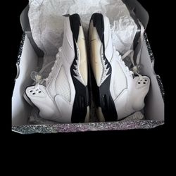 Jordan 5 Retro Black And White 