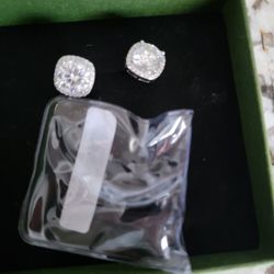 Earings Pair