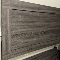 Full Size Bed Frame Set Do (mattresses Come With)