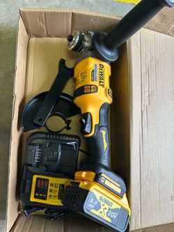 DeWalt 20v Max XR Brushless Angle Grinder 125mm, 8800 RPM, Cutting & Polishing for Metal/Wood/Pipe