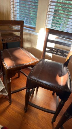 Custom-made barstools leather brand new