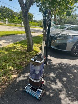 Shark Upright Vacuum Cleaner