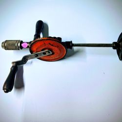 VINTAGE HAND HELD DRILL