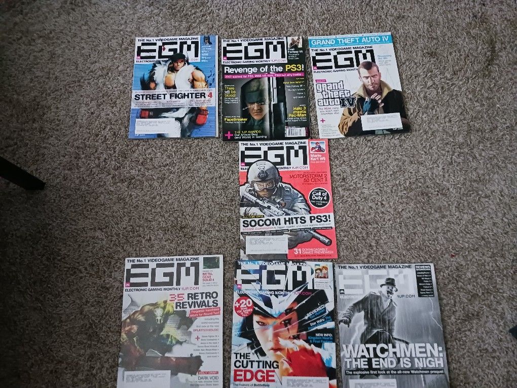 Lot of 7 Electronic Gaming Monthly 2008 EGM Magazine ■Street FIGHTER IV ■GTA IV