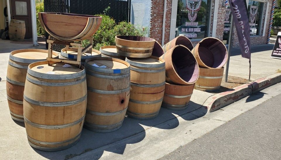 π Oak Wine Barrels -- Tracy π