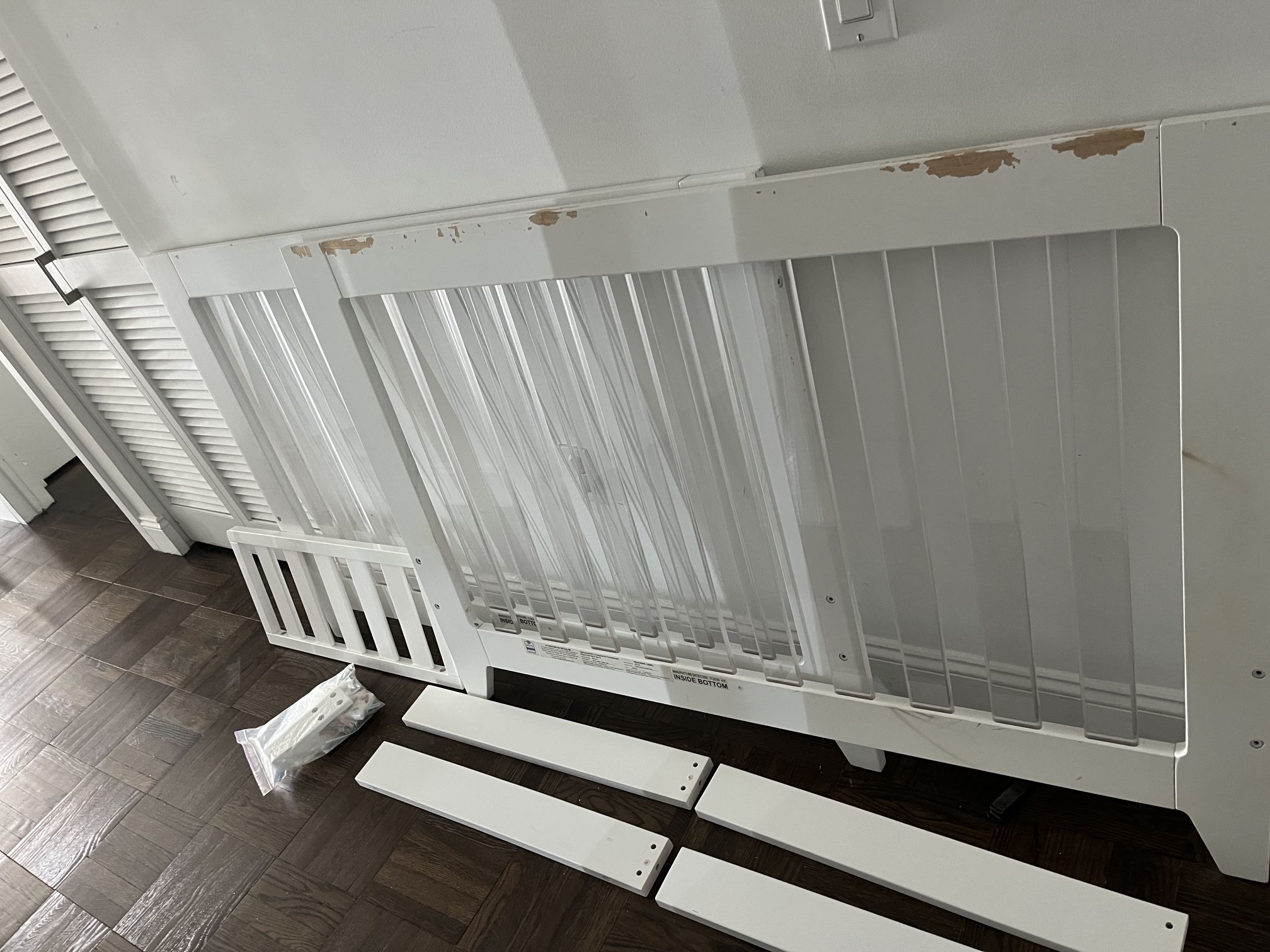 Toddler Bed/Crib