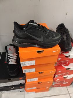 Nike Vapormax / Sizes 7 -13