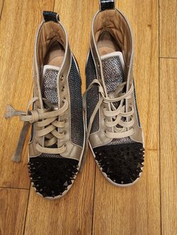 CHRISTIAN LOUBOUTIN