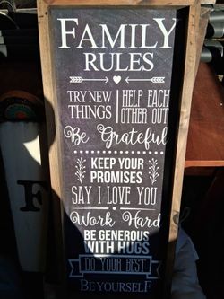 Family rules wall decor