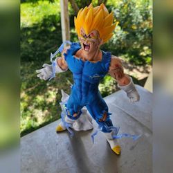 Dragon Ball Z Majin Vegeta 10" With Cloud Stand Pick Up By 89122