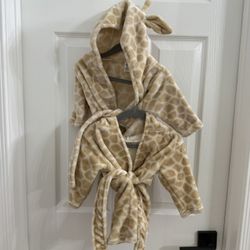 Bath Or Swim Robes! Perfect For Twins!! 