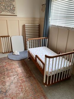 Nestig Cloud Crib and Toddler Bed