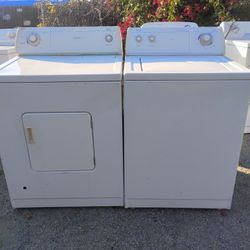 Whirlpool Washer And Gas Dryer Set 