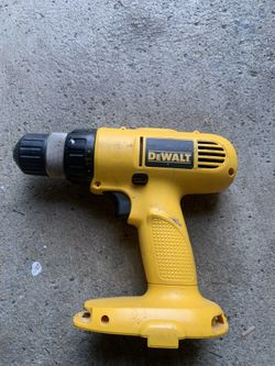 DEWALT DRILL