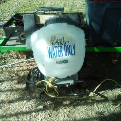 Field King Backpack Sprayer
