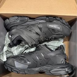 Balenciaga Tracks