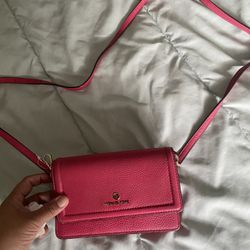 MICHAEL KORS CROSSBODY WALLET 🩷🩷🩷