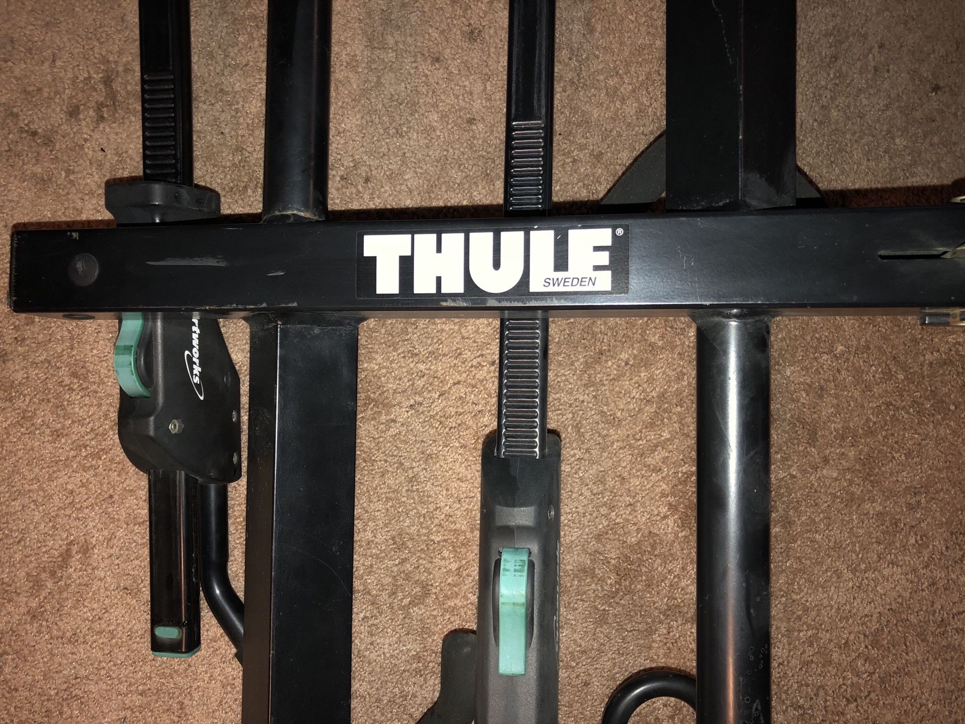 THULE Sportworks hitch mount bike rack (2 bikes, 2” insert) for Sale in