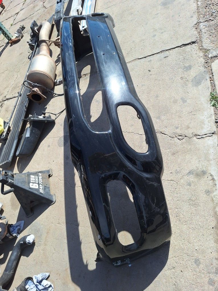 Dodge Ram 1500 Front Bumper Oem for Sale in Phoenix, AZ - OfferUp