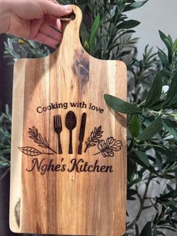 Personalized Wooden Cutting Board – Custom Engraved