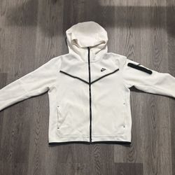 White LARGE Nike tech jacket 