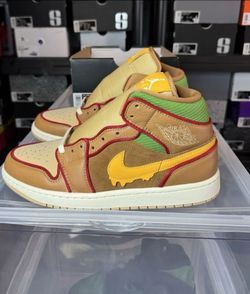 Nike Air Jordan 1 Mid SE "Flax/Coconut Milk/University Gold" Men's Shoe Size 9