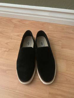 UGG Slip On Women’s 8.5