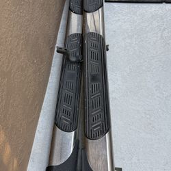 2011 Toyota Tacoma Side Steps 