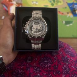 Casio Edifice Stylish Men watch turn heads & add touch of glamour