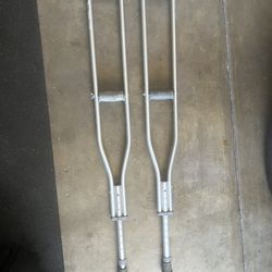 Medline Basic Aluminum Crutches 250lbs Adult