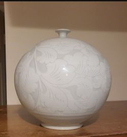 10"x 10" Korean Celadon Vase
