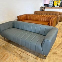 Leather Couches. Same Day Delivery 🚚 