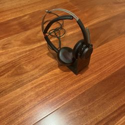 Plantronics Voyager Focus UC Bluetooth B825 Headset with Active Noise Cancelling