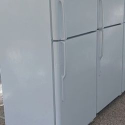 GE  REFRIGERATOR