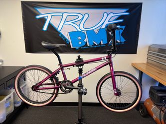 2017 GT Performer Radberry BMX Bike