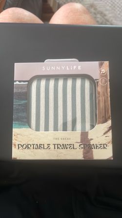 Portable travel speaker