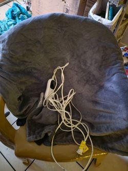 Twin size electric blanket
