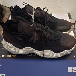 Adidas Trae Young 3 Basketball Shoes 