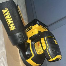 Dewalt Xr Cordless Variable Speed Tandom Orbital Sander 