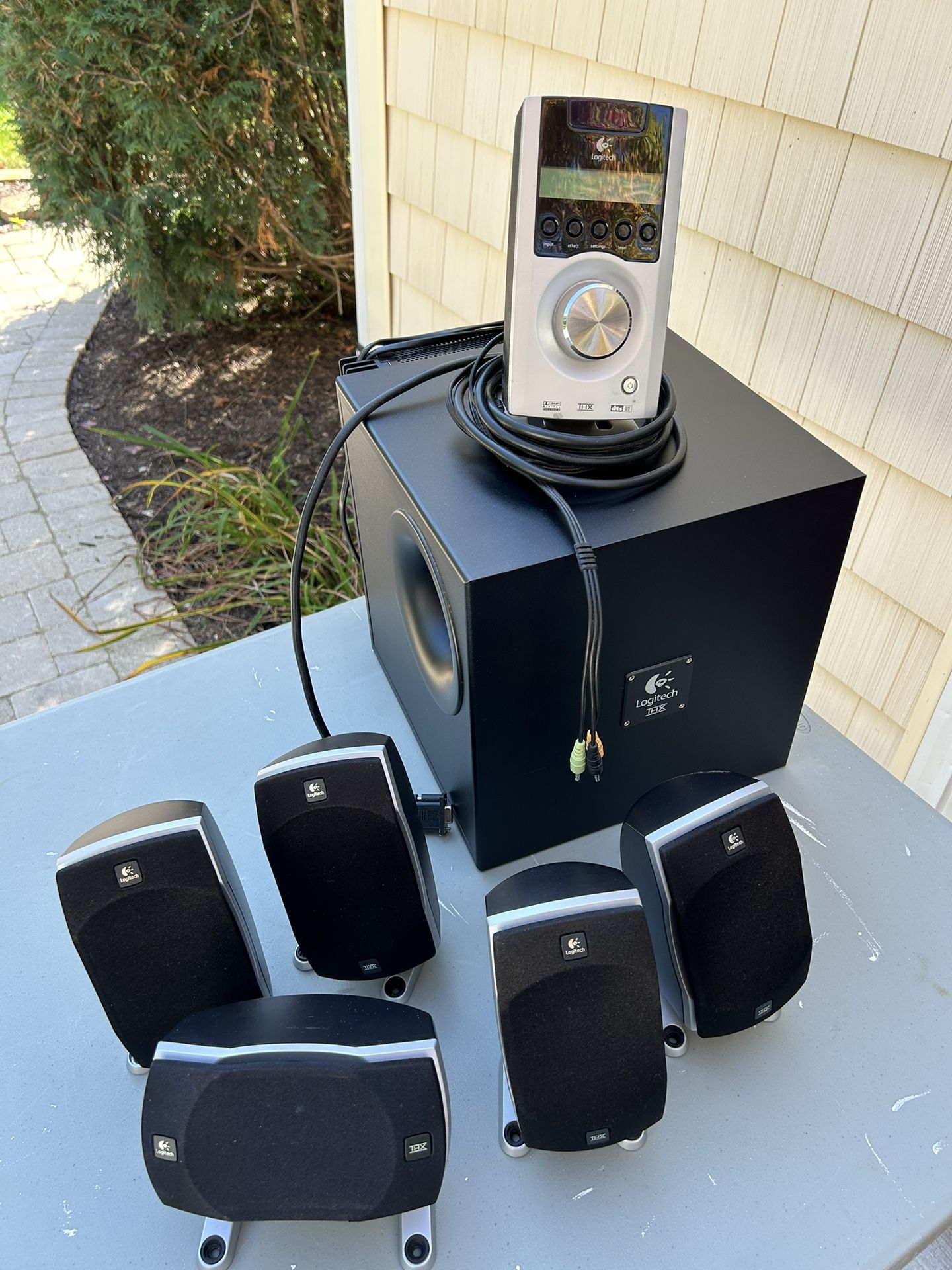 Speaker Set