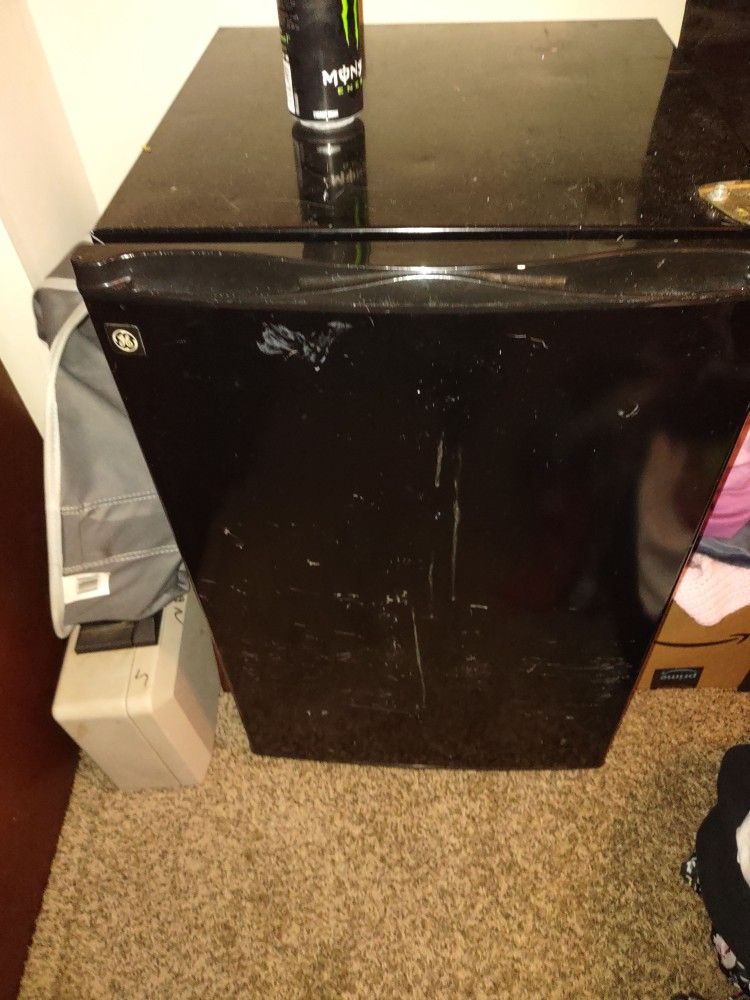 Mini GE fridge