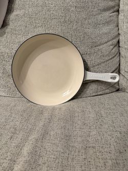 le creuset cast iron pan