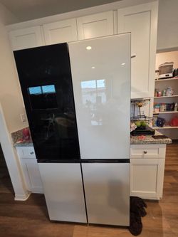 New Samsung Bespoke 36 Inch Smart 4-Door French Door Refrigerator
