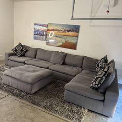 * Like New * Bobs 6pc Cloud Couch ( Free Delivery )