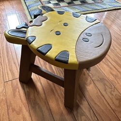Wooden Giraffe children Step Stool kids child seat.