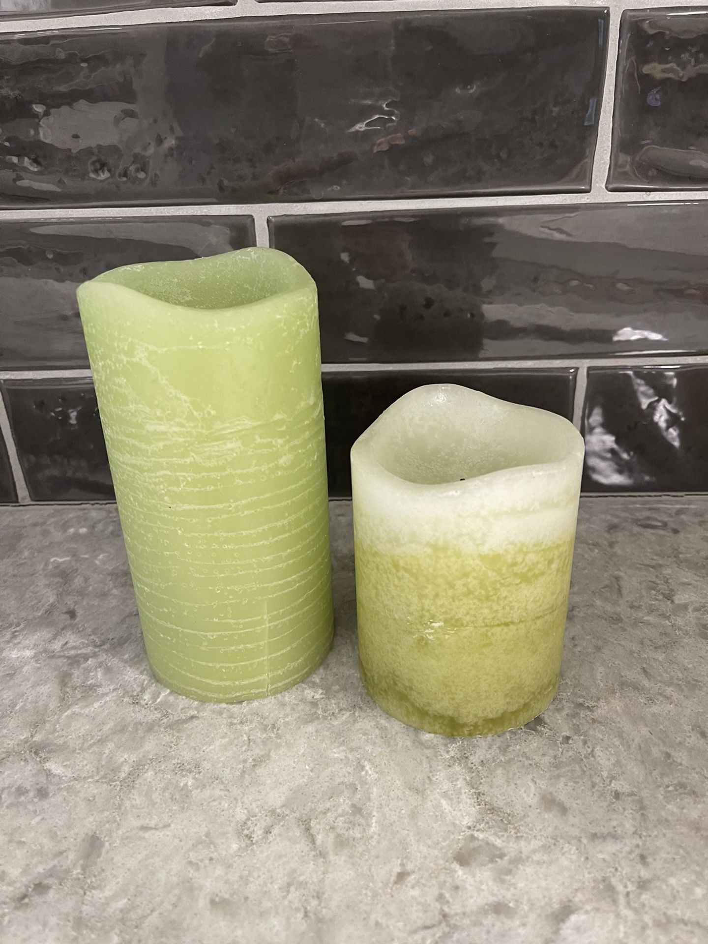 2 Flameless Battery’s Operated Candles 6” & 4”