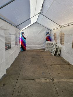 SILLAS Y MESAS
