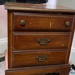 Two different end tables 20 each