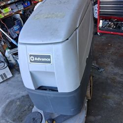ADVANCE 20D SCRUBBER