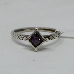 .925 Sterling Silver Ring With Purple Stone